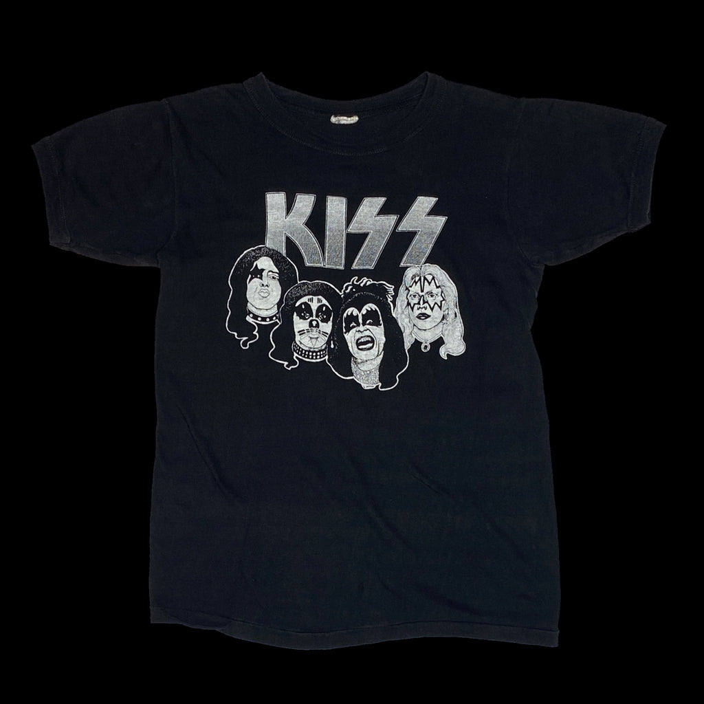 KISS Black & White