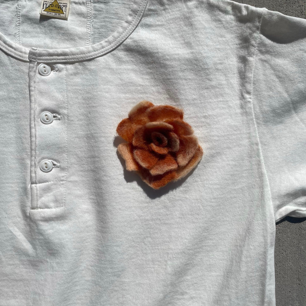 Filth Mart Boutonnière